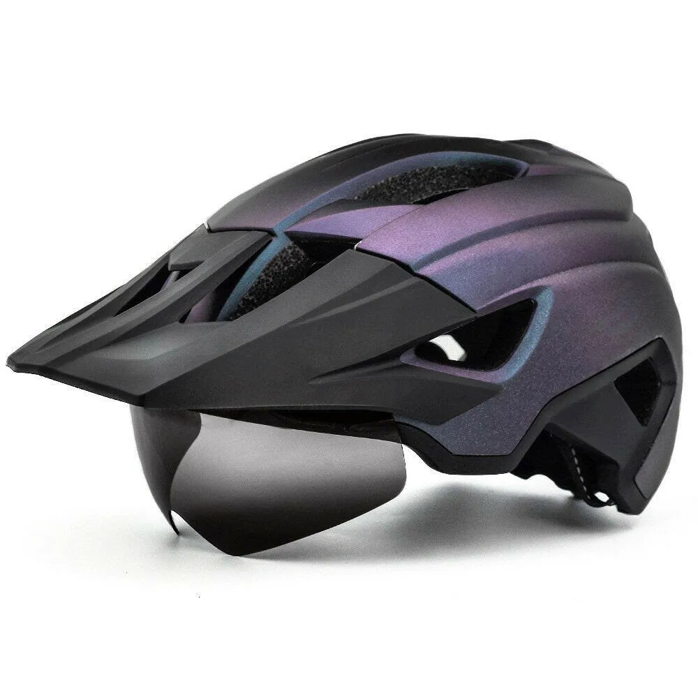 Cycling Helmet Windscreen 57-61CM Bicycle Helmet USB Tail Light Stable Heat Block Men Women Fashion Cycling Bike Equipment