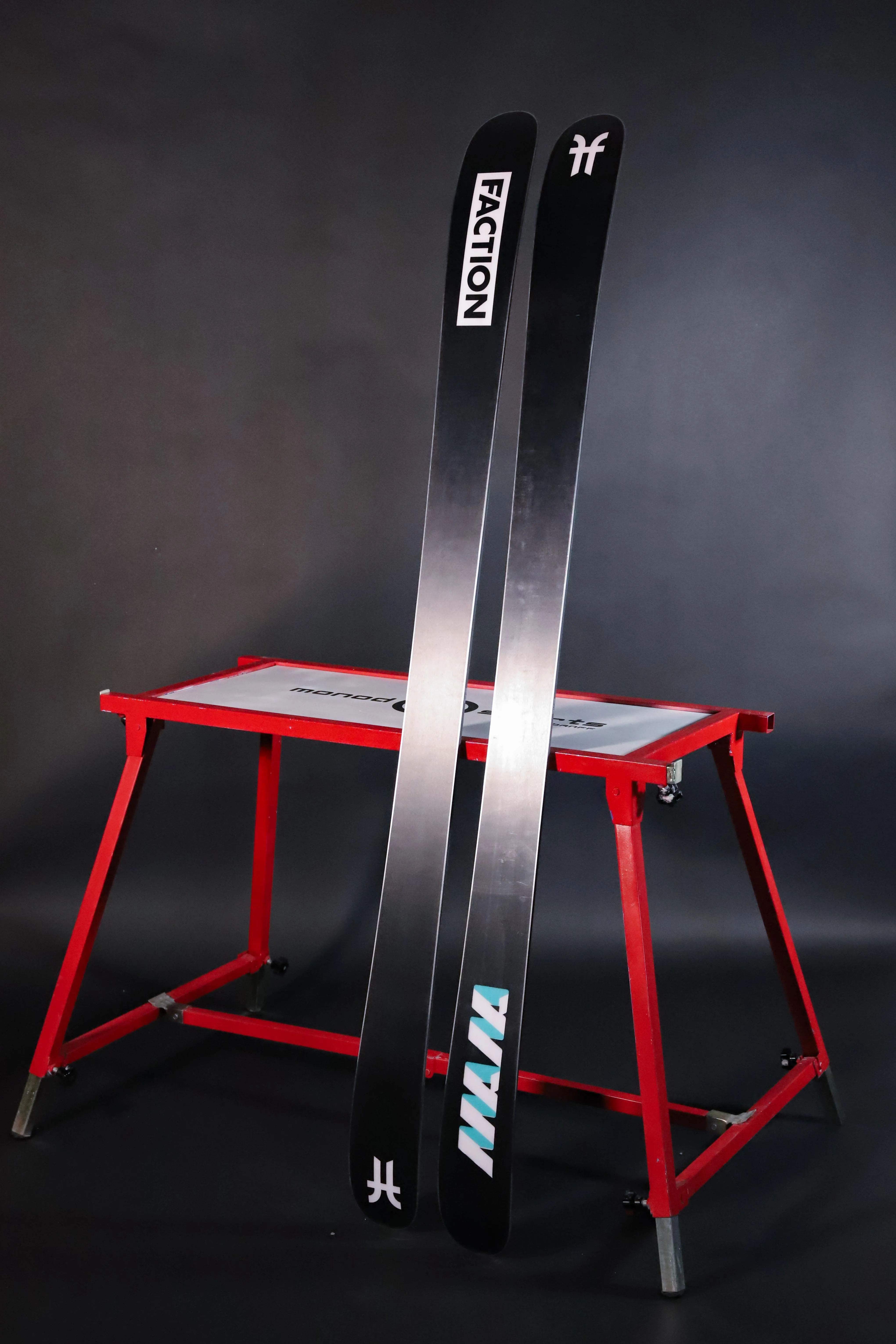 Mana 2 Skis 2024