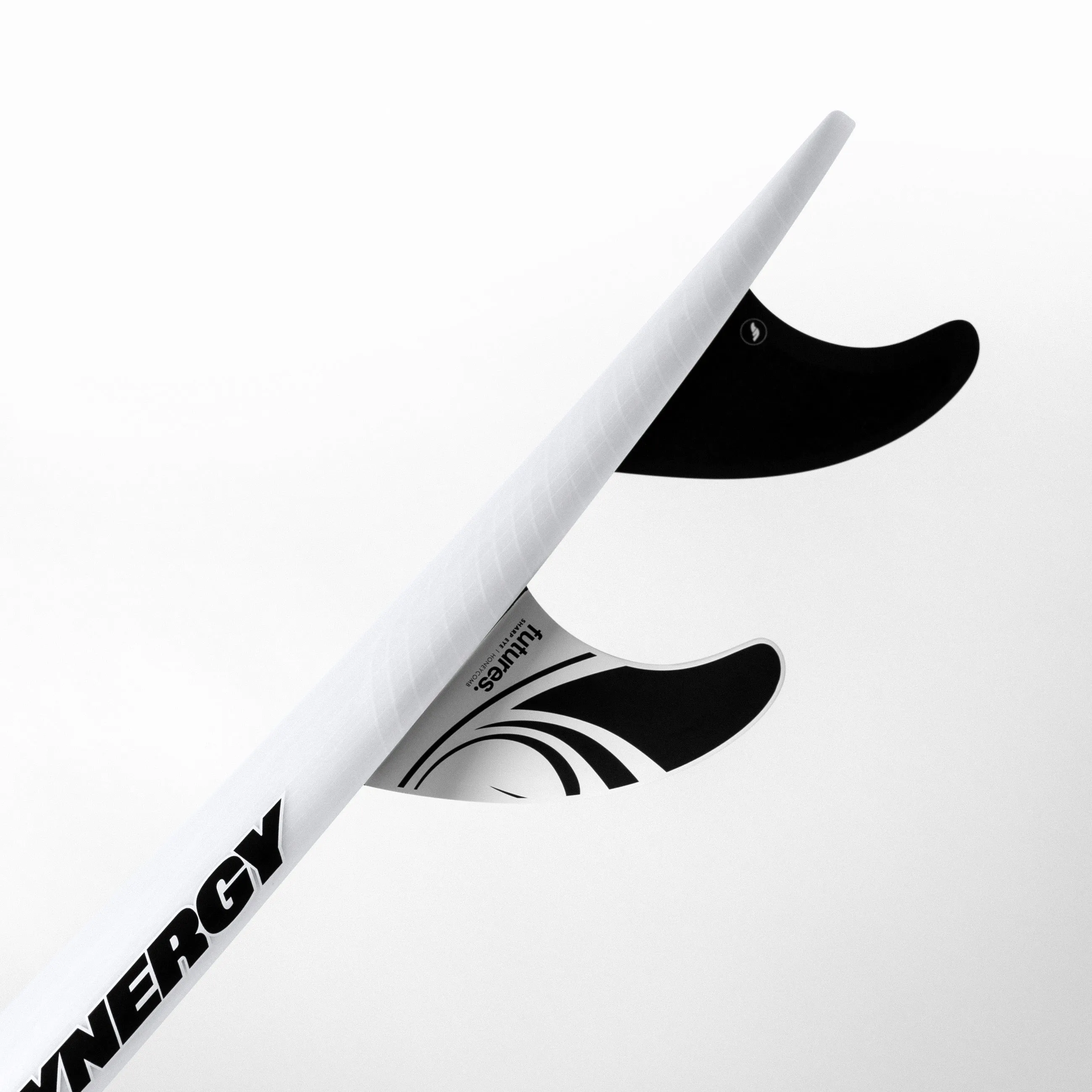 SYNERGY (E3 LITE) 5'10" x 18.75 X 2.43 - 27.60L, Round, 3x  FCS 2 Fin Boxes, Epoxy E3 - ID:878033