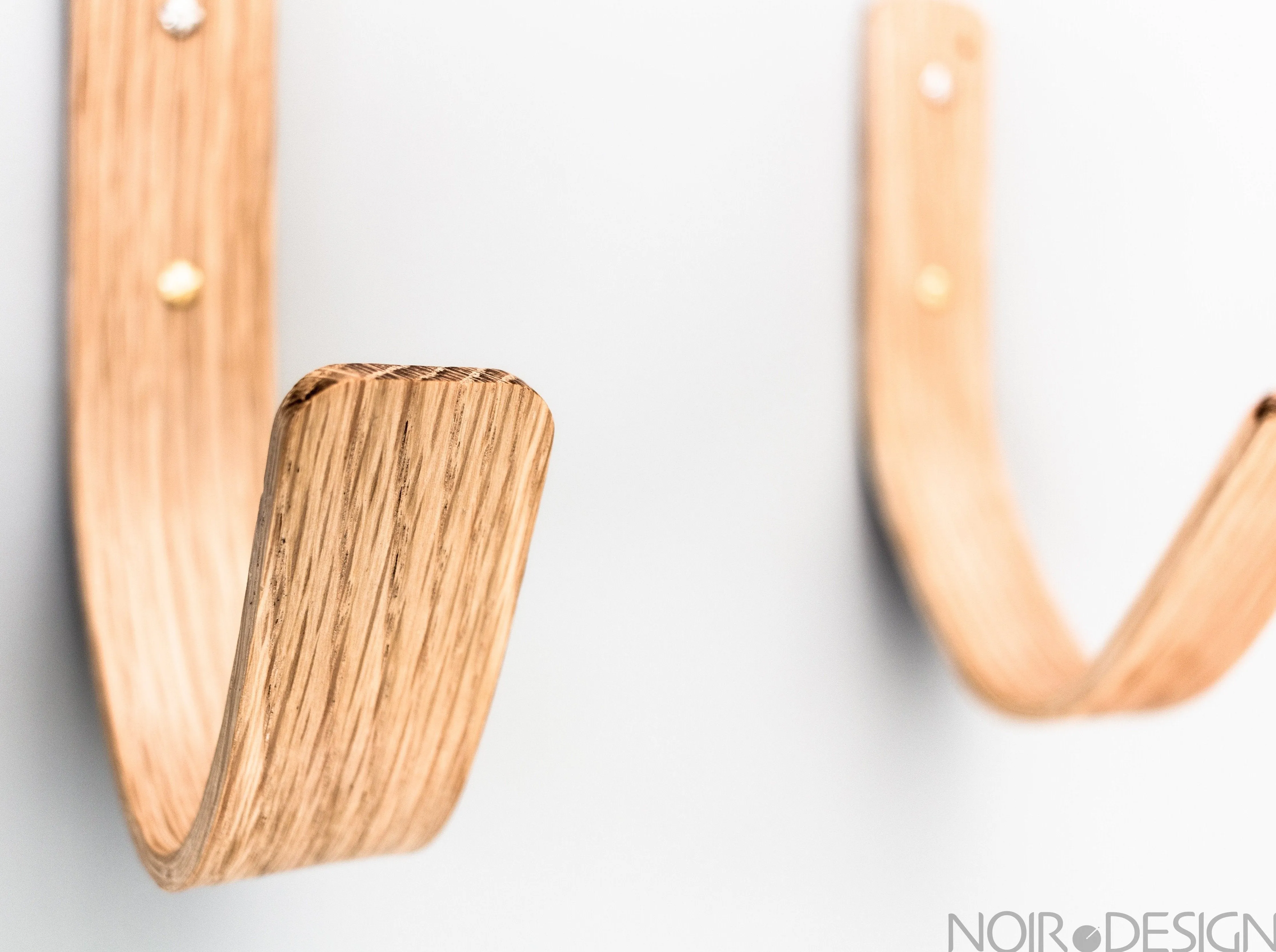 Waves 1.0 | Shortboard - Surfboard Wall Mounts | Oak