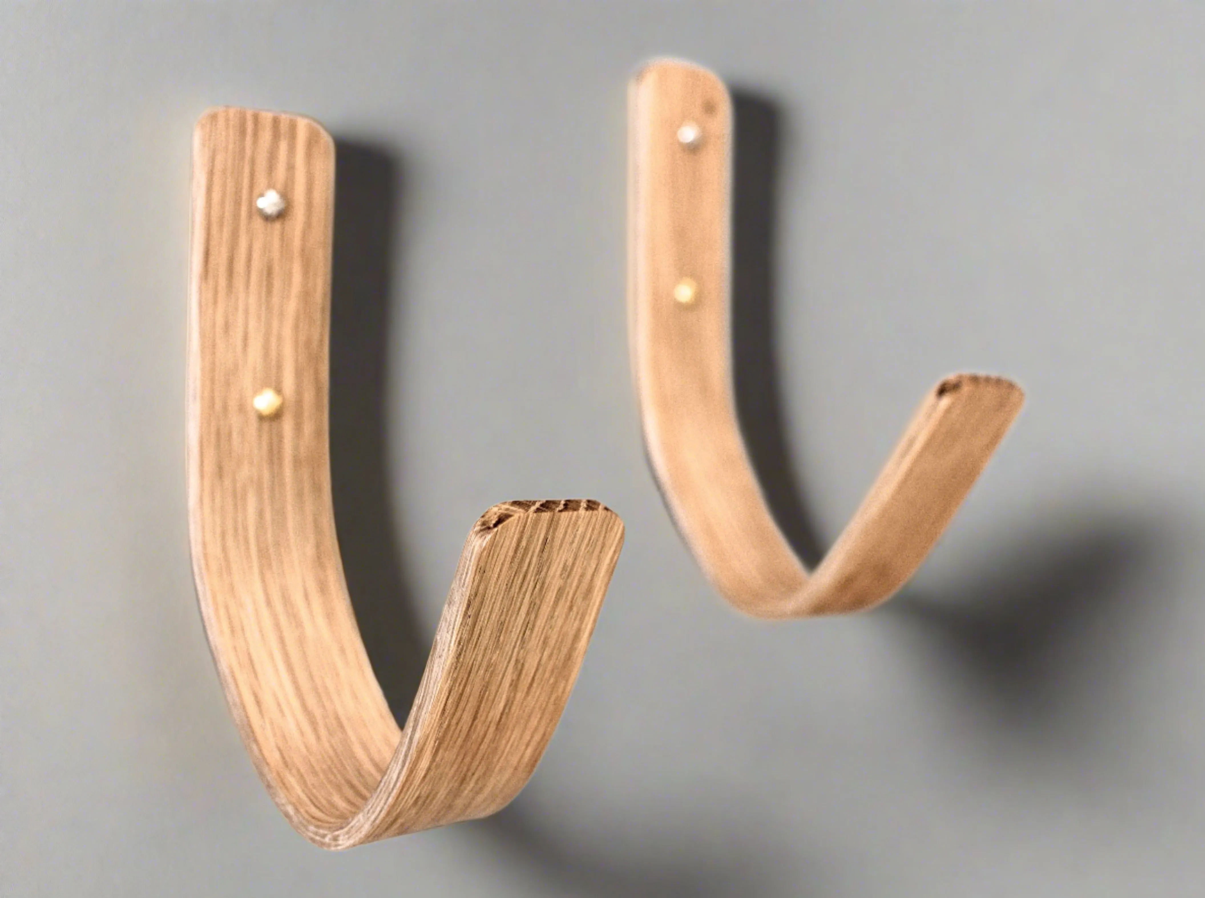 Waves 1.0 | Shortboard - Surfboard Wall Mounts | Oak