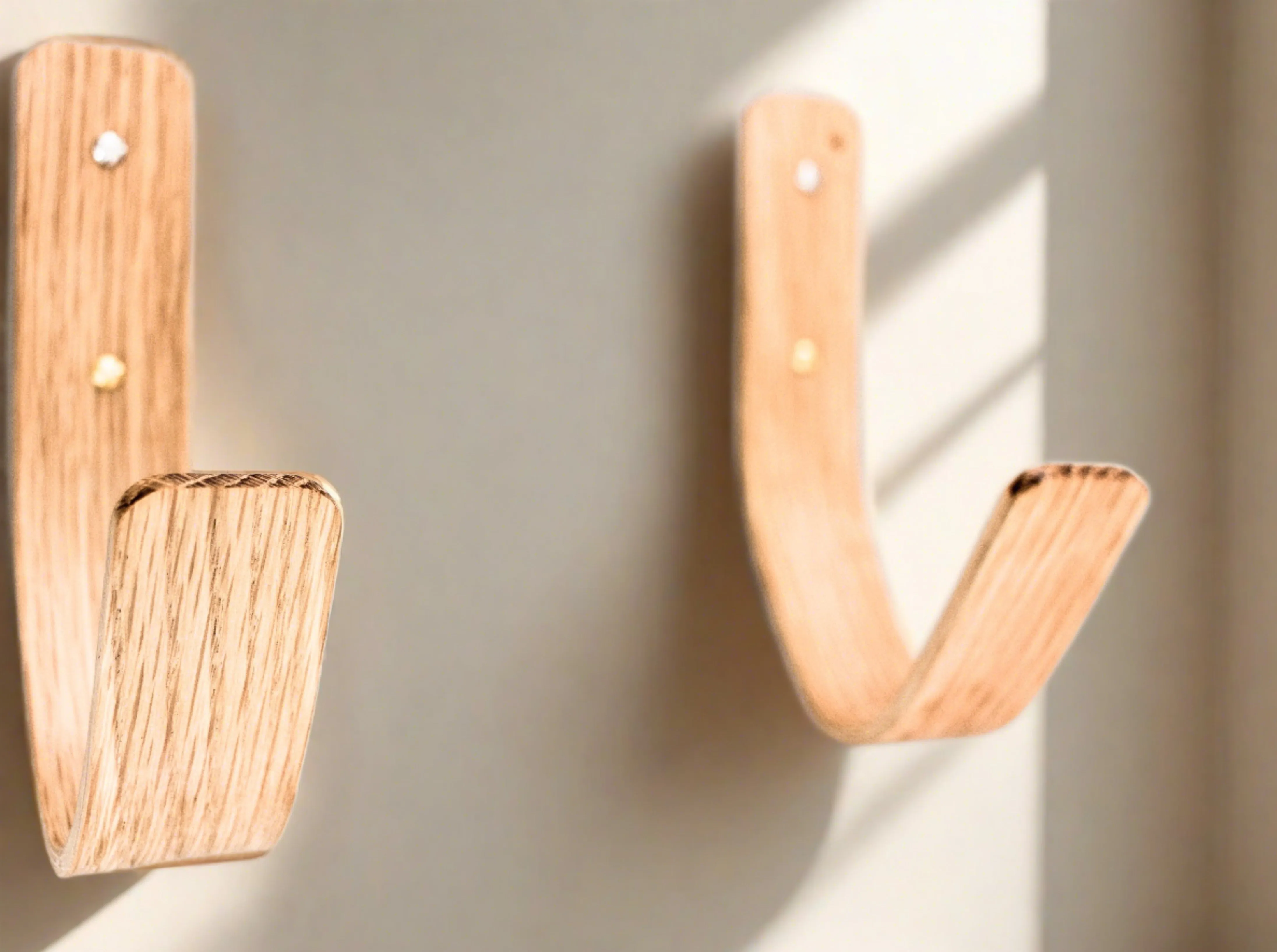 Waves 1.0 | Shortboard - Surfboard Wall Mounts | Oak