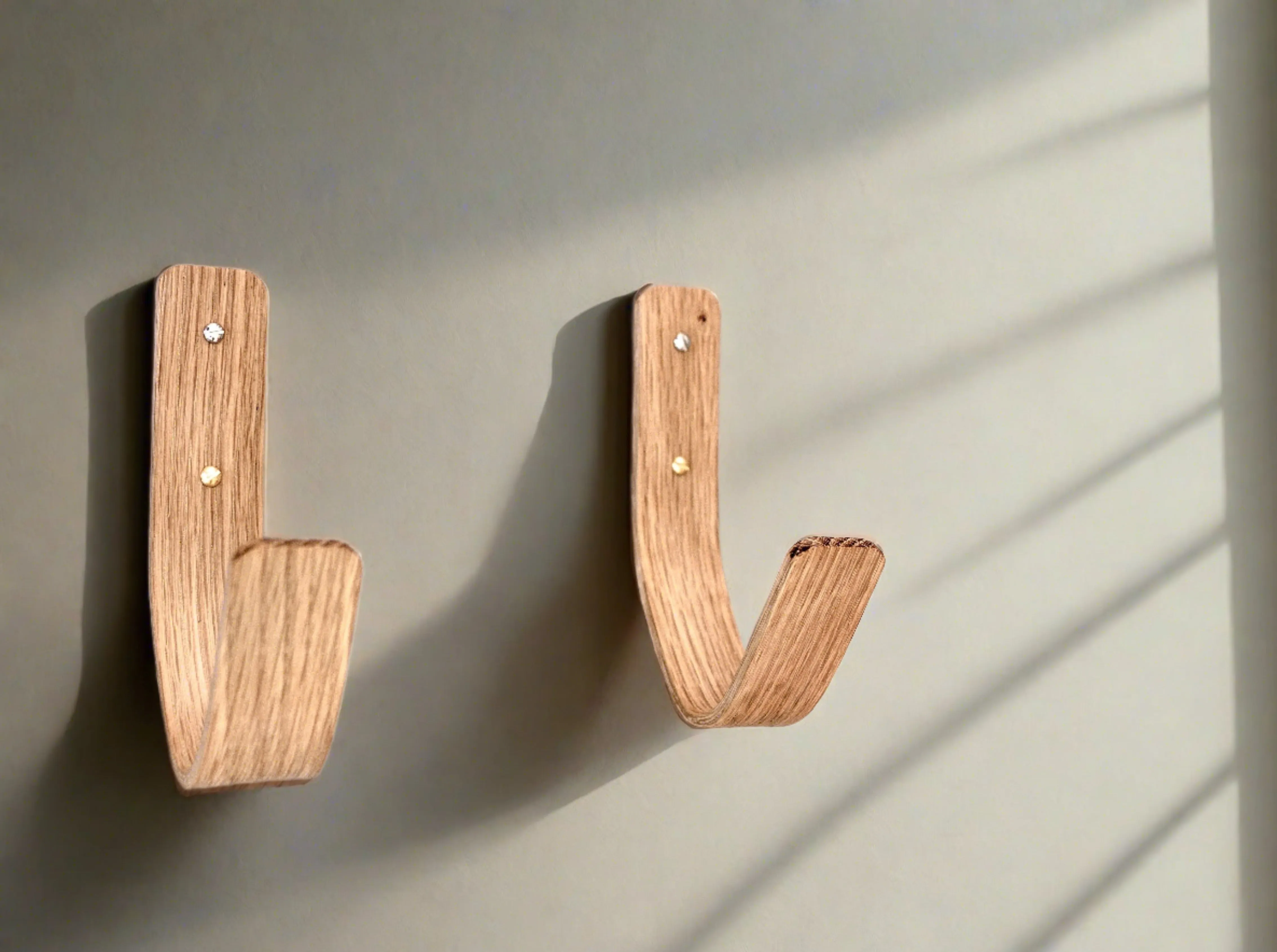 Waves 1.0 | Shortboard - Surfboard Wall Mounts | Oak